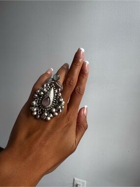 Silver-Tone Teardrop Cluster Statement Ring with Light Purple Stone
